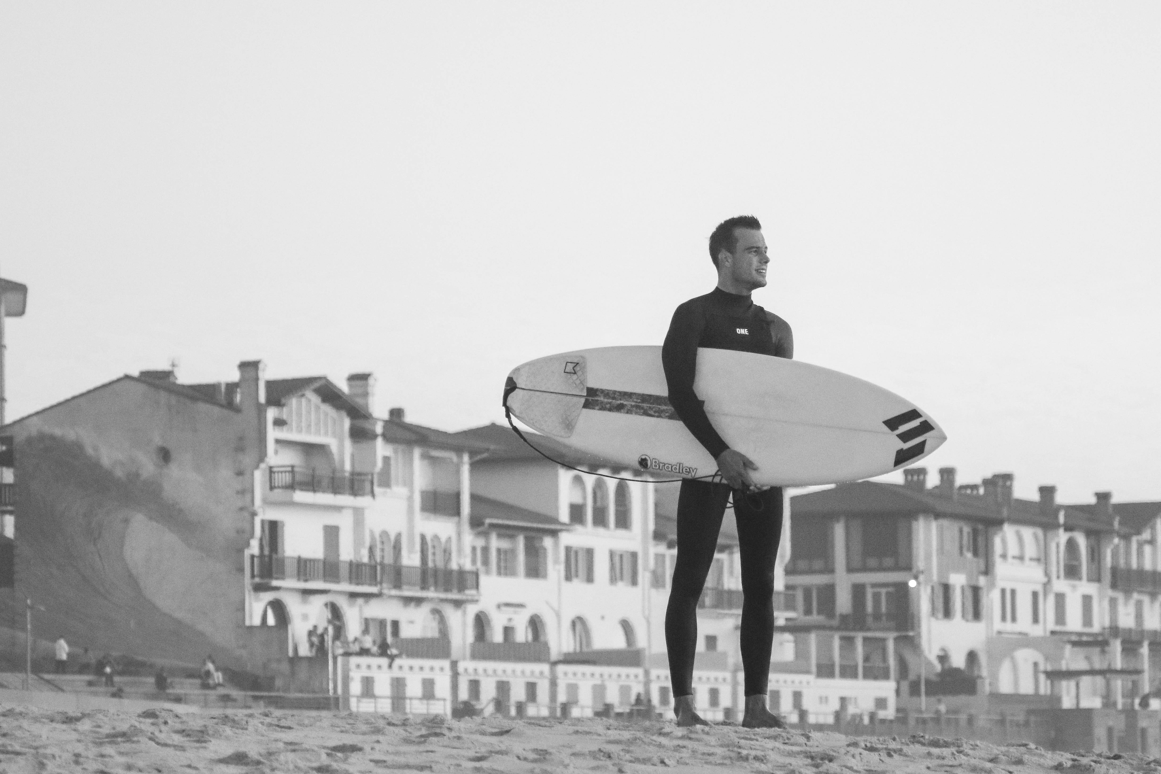 The first surfing company founded in Hossegor.